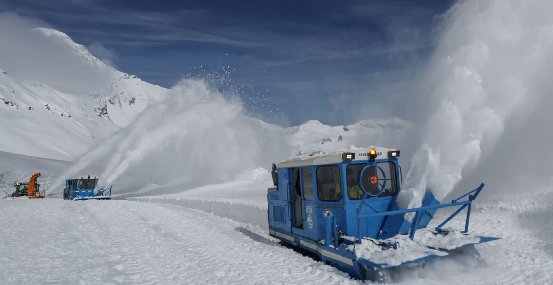 Wallackrotationsfräsen bei der Schneeräumung auf der Großglockner Hochalpenstraße